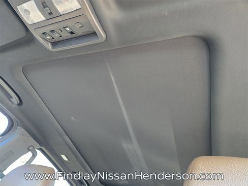 Used 2021 Nissan Titan Platinum Reserve w/ Moonroof Package image 12