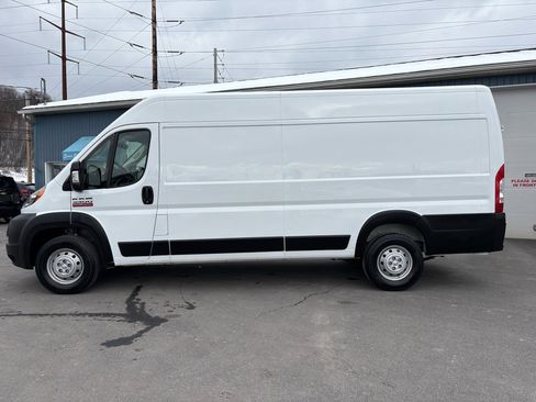 Used 2022 RAM ProMaster 3500 w/ Convenience Group image 2