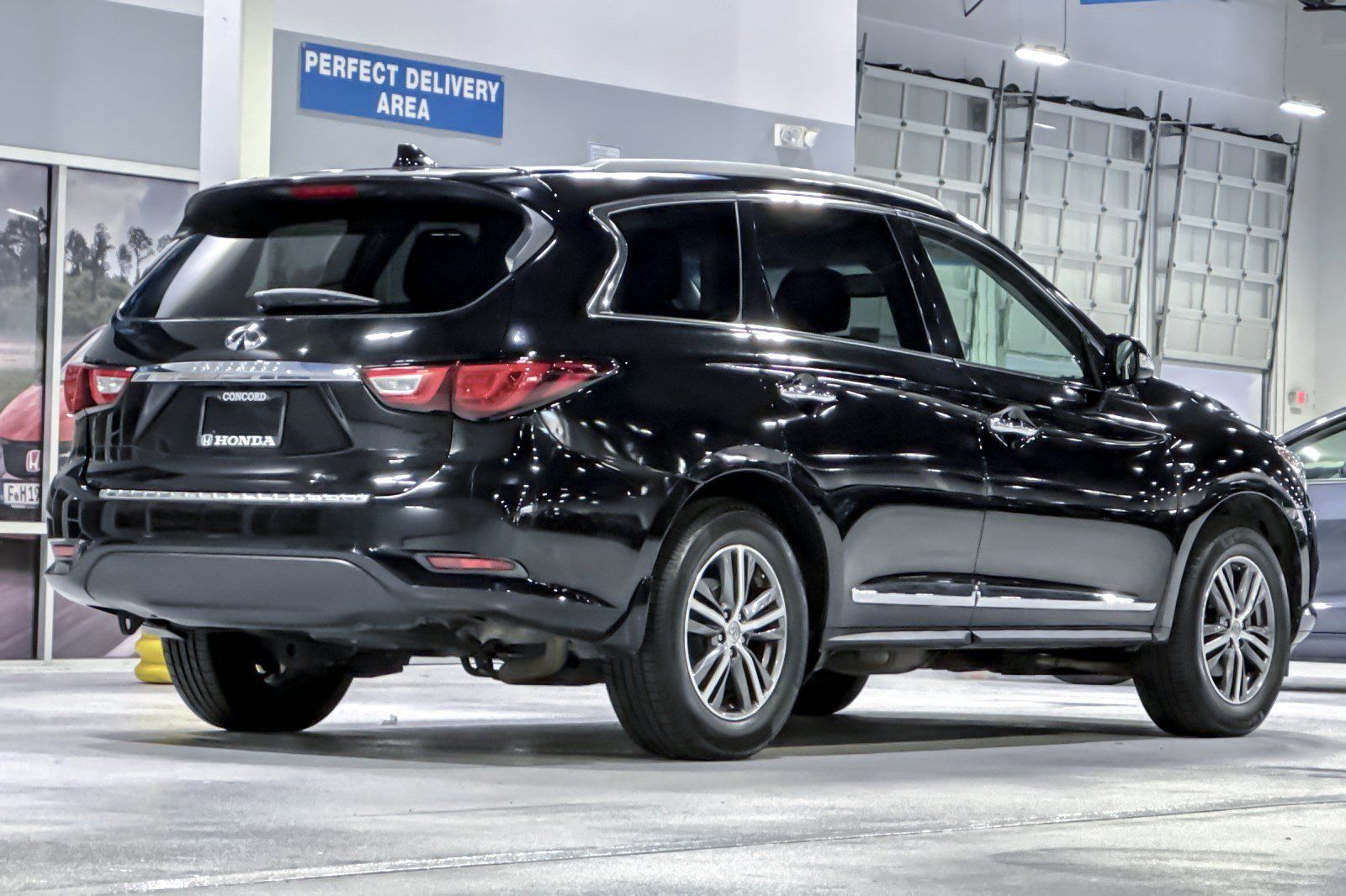Used 2016 INFINITI QX60 FWD w/ Premium Plus Package image 9
