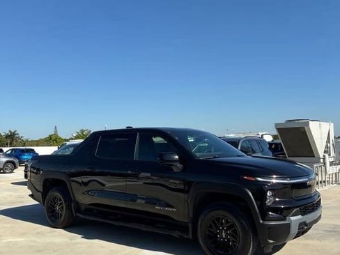 Used 2026 Chevrolet Silverado EV LT image 1