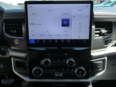 Used 2024 Ford Expedition Max XLT RWD image 18