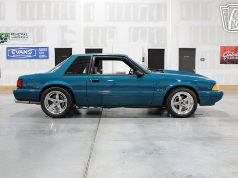 Used 1993 Ford Mustang LX RWD image 25