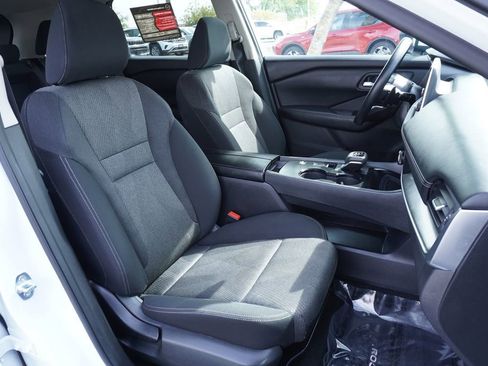 Certified 2024 Nissan Rogue SV image 12