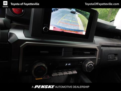 Used 2025 Toyota 4Runner TRD Off-Road AWD/4WD image 10