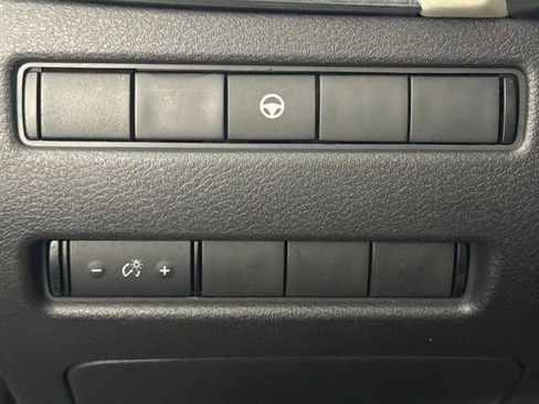 Used 2021 Nissan Rogue SV image 35