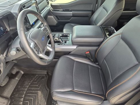 Used 2025 Ford F150 Lariat w/ Equipment Group 501A Mid image 12