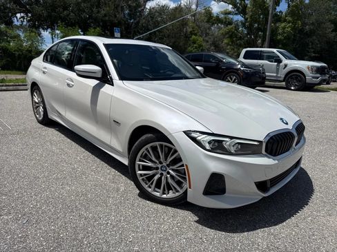 Used 2023 BMW 330e w/ Premium Package RWD image 5