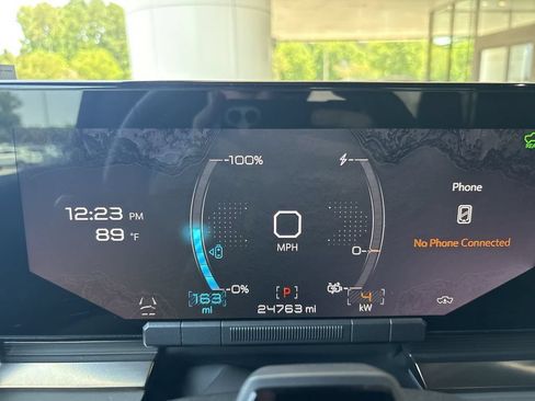 Certified 2024 GMC Hummer EV 2X AWD/4WD image 11