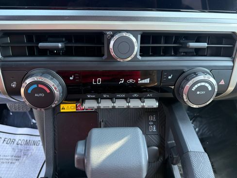 Used 2026 Toyota Tacoma TRD Off-Road w/ TRD Off Road Upgrade Package AWD/4WD image 22
