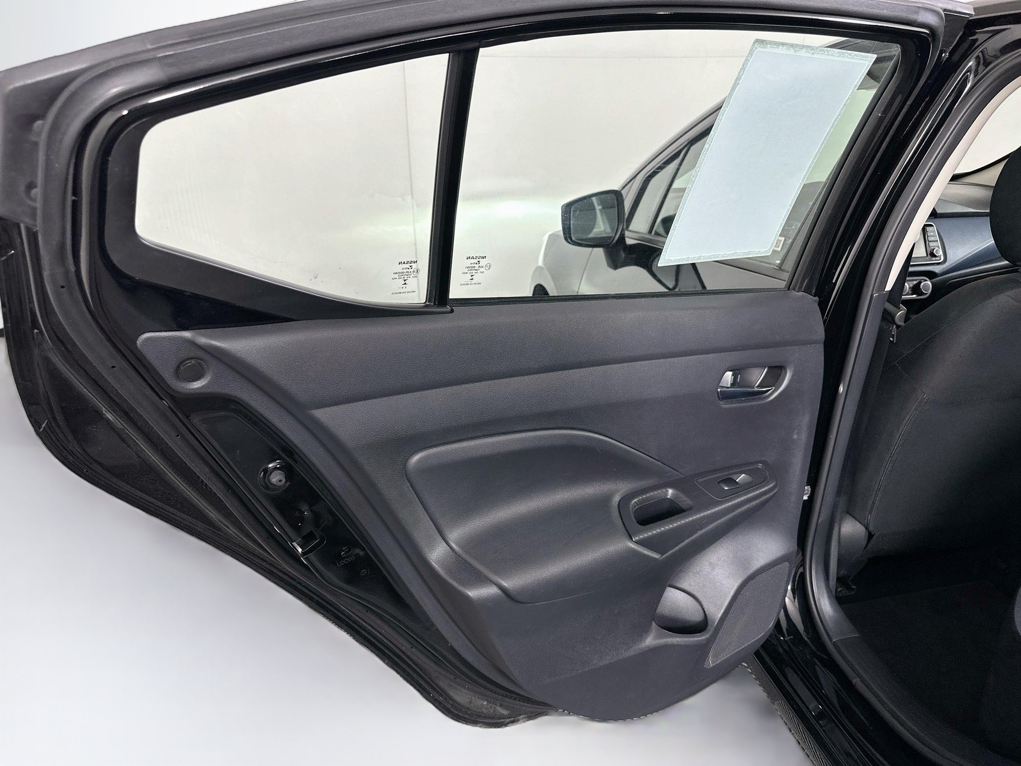 Used 2025 Nissan Versa SV FWD image 26