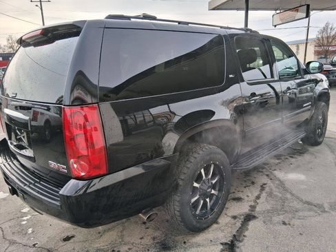 Used 2013 GMC Yukon XL SLT w/ SLT-2 Equipment Package image 5