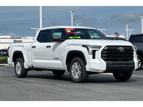 New 2025 Toyota Tundra SR5 image 2