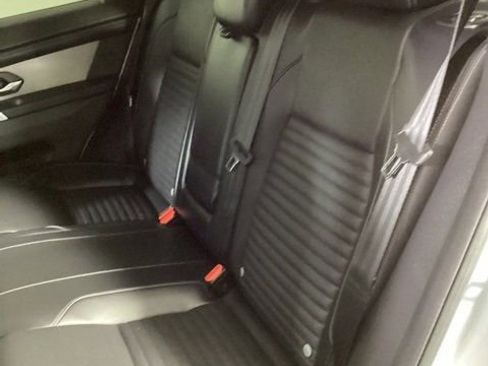 Used 2024 Land Rover Discovery Sport Dynamic SE image 6