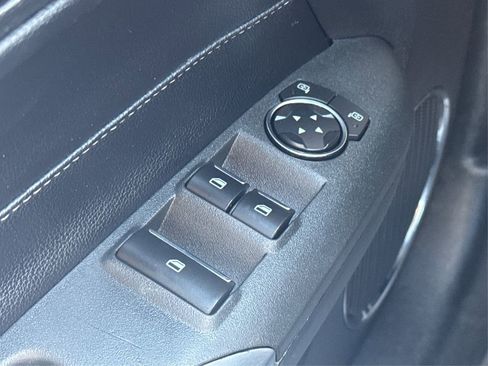 Used 2016 Ford Mustang Premium image 42