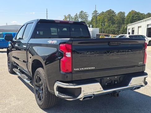 Used 2024 Chevrolet Silverado 1500 LTZ w/ LTZ Premium Package image 3