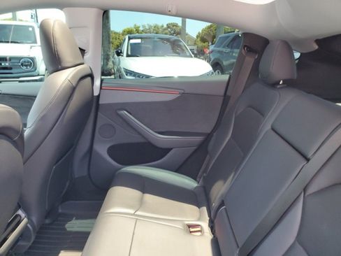 Used 2026 Tesla Model Y Long Range AWD/4WD image 25