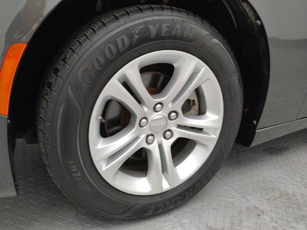 Used 2023 Dodge Charger SXT RWD image 31
