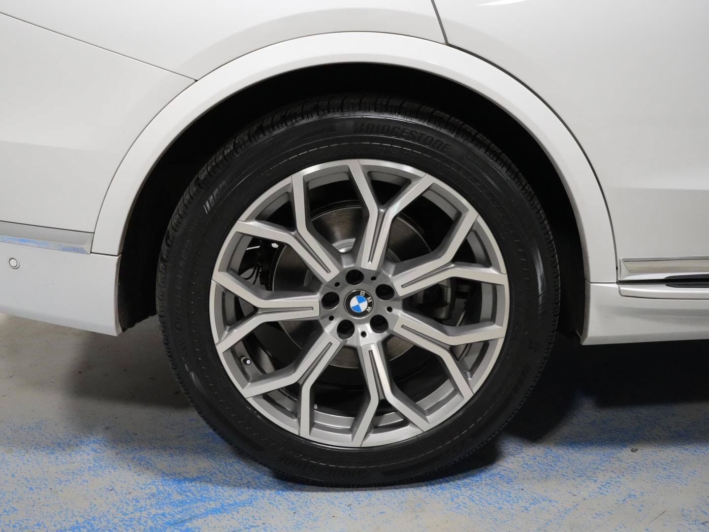 Used 2023 BMW X7 xDrive40i w/ Climate Comfort Package AWD/4WD image 40