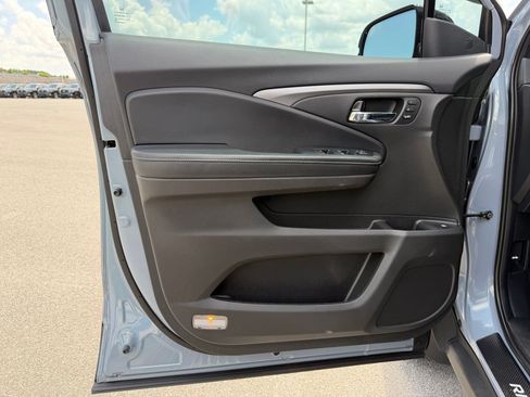 Certified 2022 Honda Ridgeline RTL-E image 12