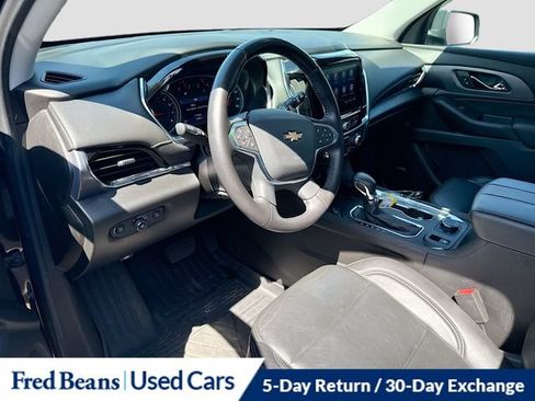 Used 2021 Chevrolet Traverse Premier w/ Redline Edition AWD/4WD image 11