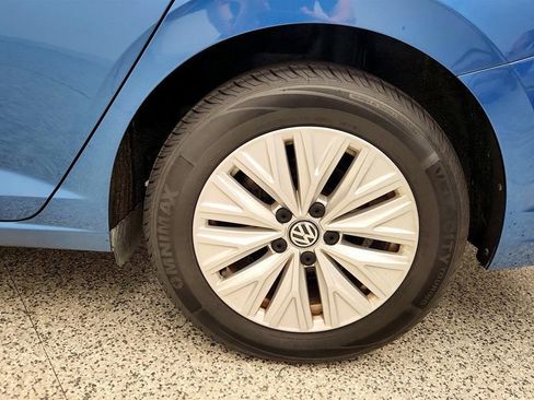 Used 2019 Volkswagen Jetta S w/ Driver Assistance Package image 9