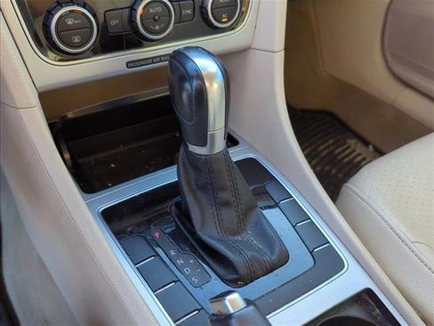 Used 2012 Volkswagen Passat 2.5 SE image 19