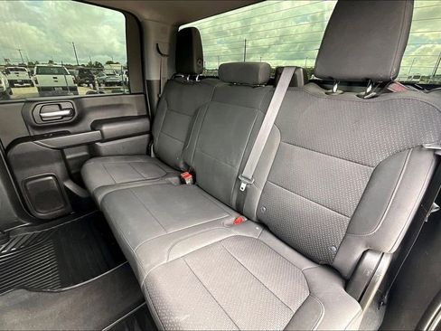 Used 2022 Chevrolet Silverado 2500 Custom w/ Custom Value Package AWD/4WD image 19
