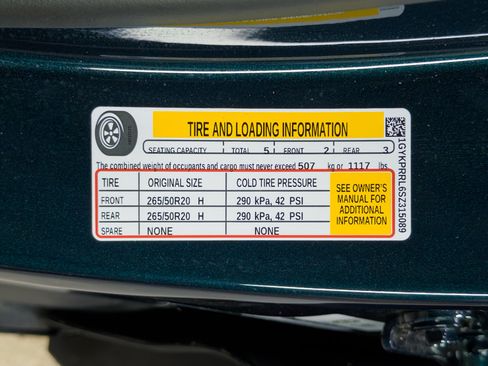 Used 2025 Cadillac Lyriq Luxury AWD/4WD image 27