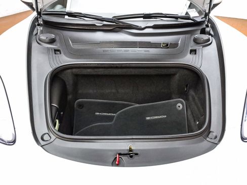 Used 2025 Porsche 718 Cayman image 29