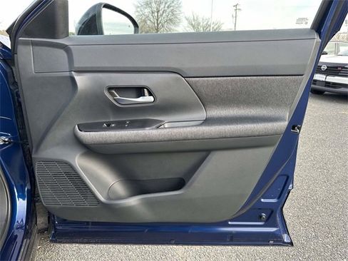 New 2026 Nissan Kicks SV image 8