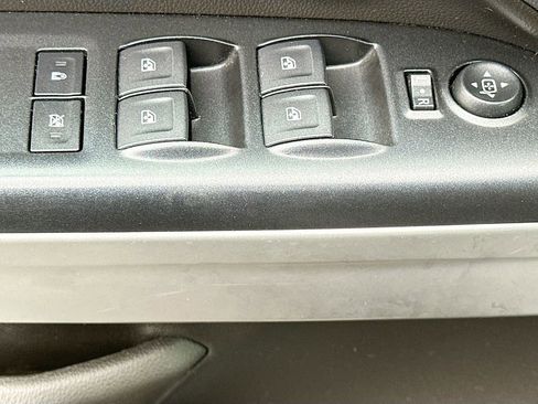 Used 2020 Chevrolet Colorado LT image 17