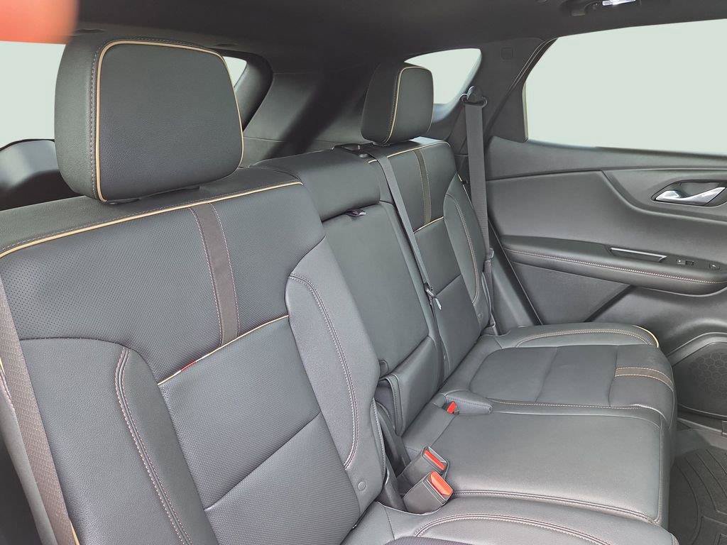 Used 2023 Chevrolet Blazer Premier w/ Driver Confidence II Package FWD image 34