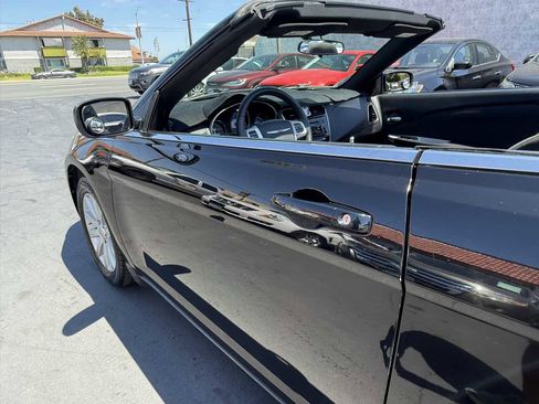 Used 2012 Chrysler 200 Touring FWD image 15