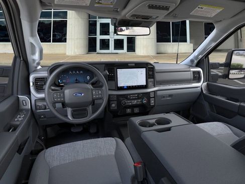 New 2026 Ford F250 XLT w/ XLT Premium Package image 31
