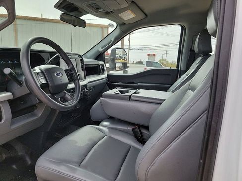 Used 2025 Ford F250 XL w/ XL Chrome Package image 19