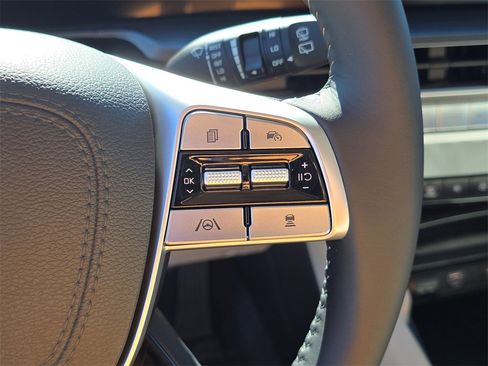 New 2025 Kia Telluride S image 36