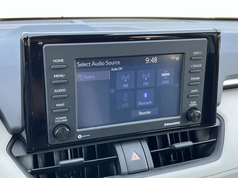 Used 2022 Toyota RAV4 XLE w/ Convenience Package AWD/4WD image 15