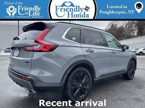 Used 2024 Honda CR-V Sport Touring image 4