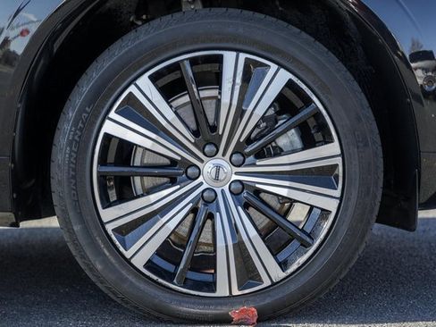 Certified 2022 Volvo XC60 B6 Inscription w/ Advanced Package image 17