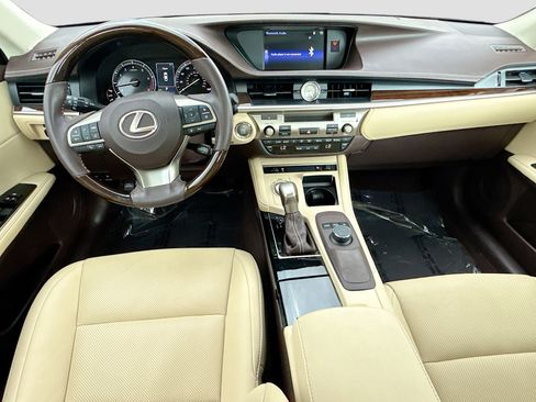 Used 2016 Lexus ES 350 w/ Premium Package w/Wood Trim image 15