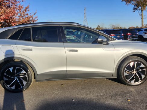 Used 2022 Volkswagen ID.4 Pro S image 15