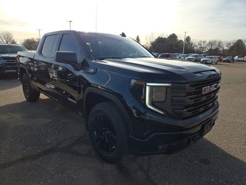 Used 2025 GMC Sierra 1500 Elevation image 6