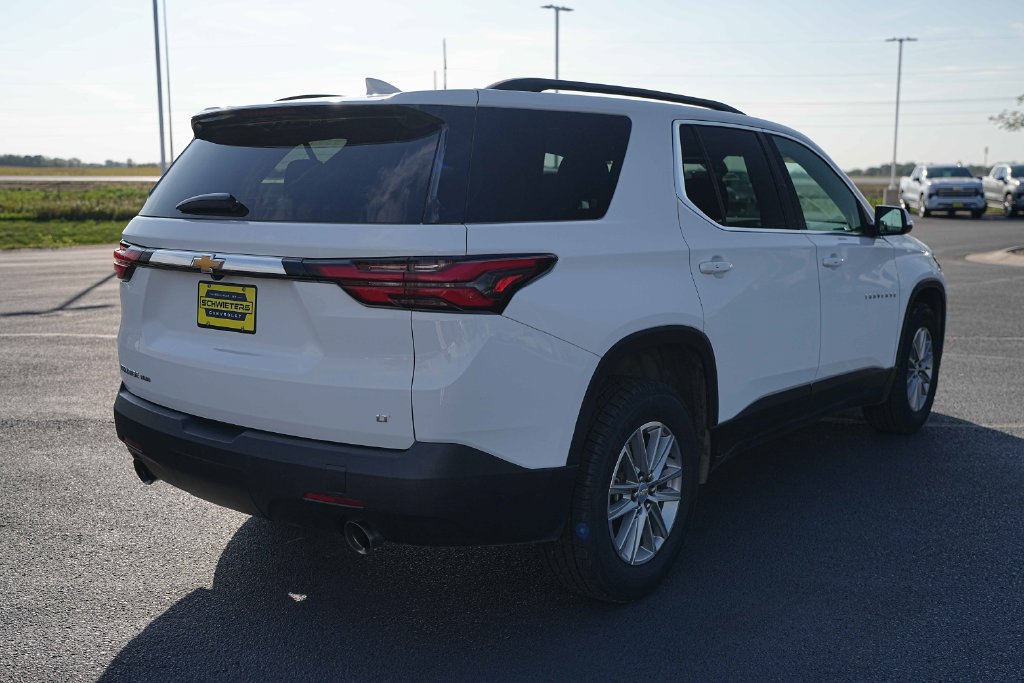 Used 2023 Chevrolet Traverse LT w/ LPO, Floor Liner Package AWD/4WD image 7