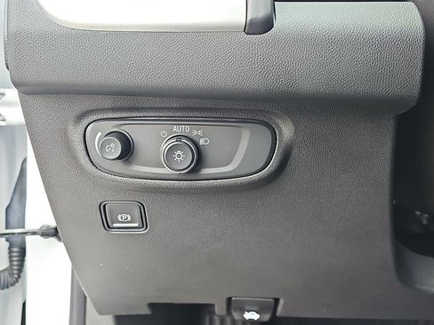 Certified 2021 GMC Terrain SLE w/ Driver Convenience Package image 31