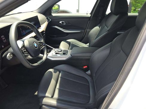 Used 2025 BMW 330i Sedan RWD image 4