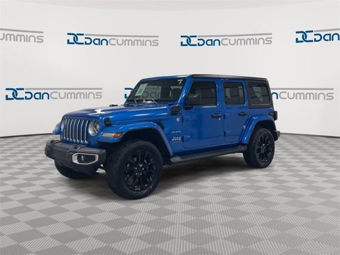 Used 2021 Jeep Wrangler Unlimited Sahara w/ Cold Weather Group image 4