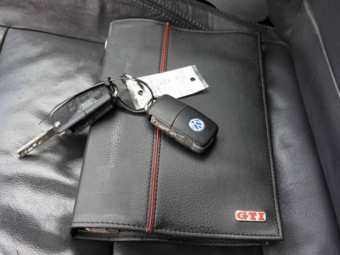Used 2007 Volkswagen GTI 4-Door FWD image 78