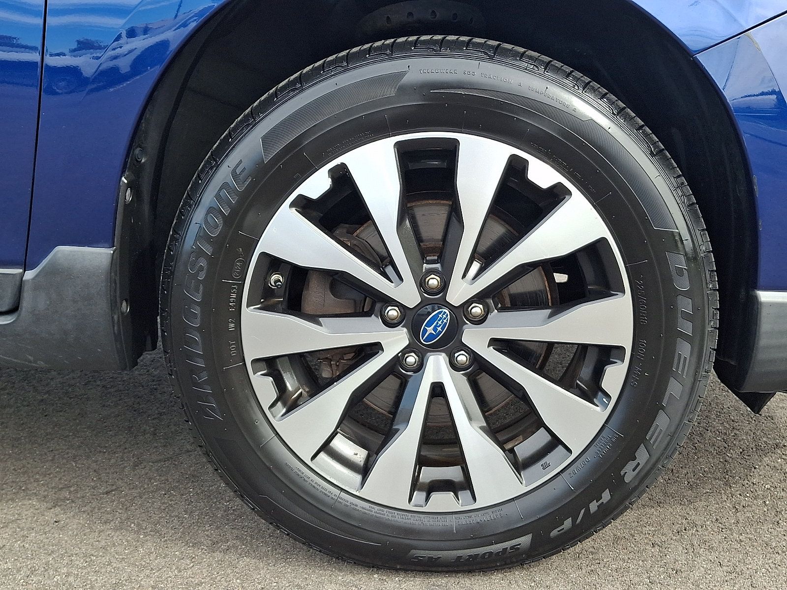 Used 2015 Subaru Outback 2.5i Limited AWD/4WD image 9