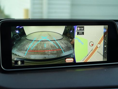 Used 2016 Lexus RX 450h AWD image 15