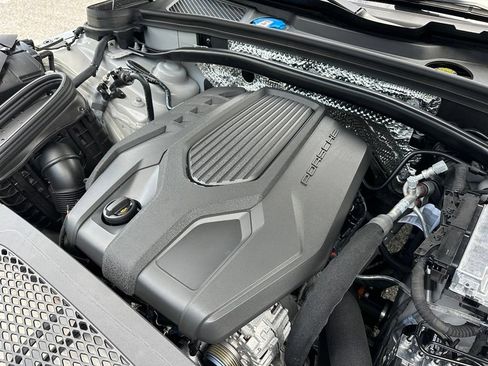 Used 2026 Porsche Macan AWD/4WD image 20